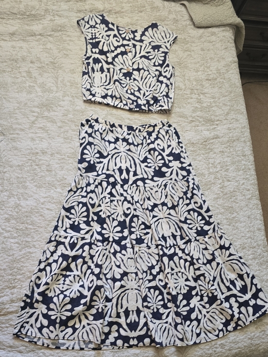 Dresses & Skirts - Linen Navy and White Floral Two-Piece Skirt Set